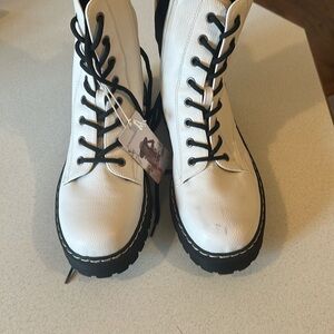 Sincerely Jules White and Black Combat Boots High-Top Design